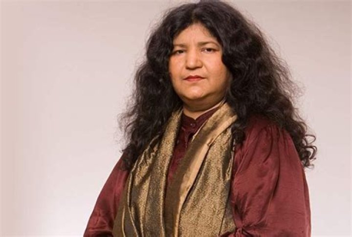 Abida Parveen Biography