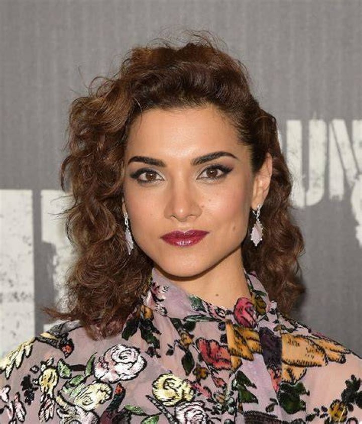 Actress Amber Rose Revah