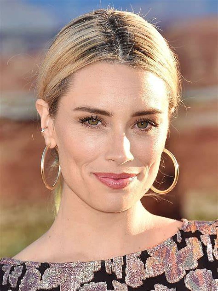 Actress Arielle Vandenberg