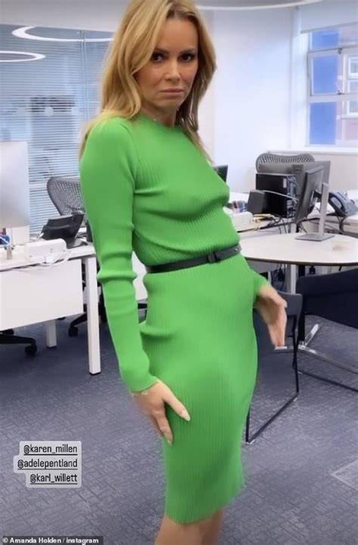 Amanda Holden Bra Size, Age, Weight, Height, Measurements
