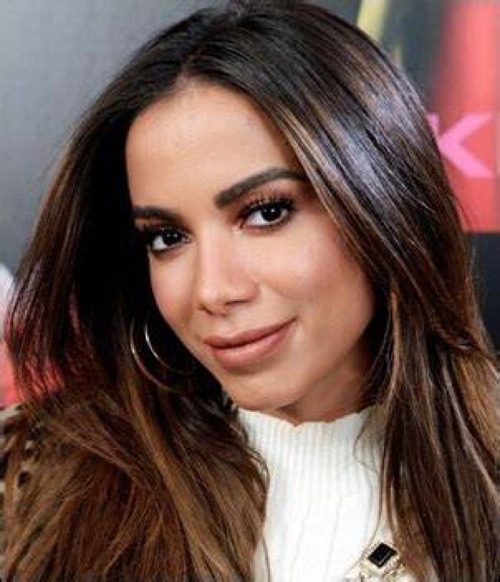 Anitta Height Weight Shoe Size