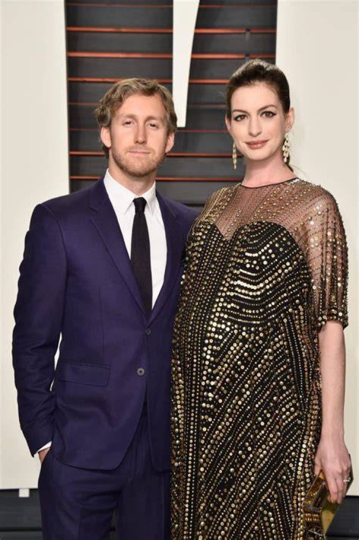 Anne Hathaway Boyfriend