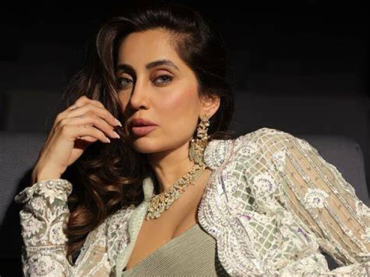 Anusha Dandekar Bra Size, Age, Weight, Height, Measurements