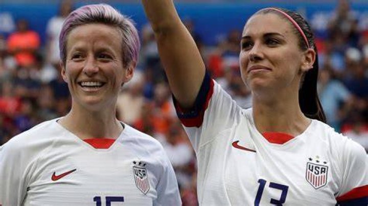Are Megan Rapinoe and Alex Morgan friends?