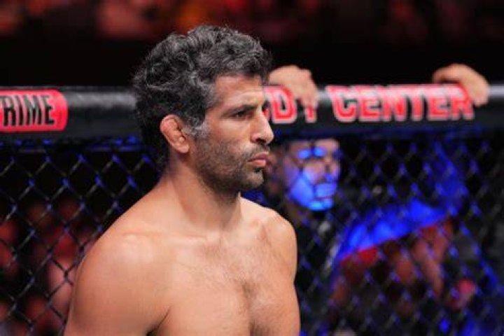 Beneil Dariush Biography