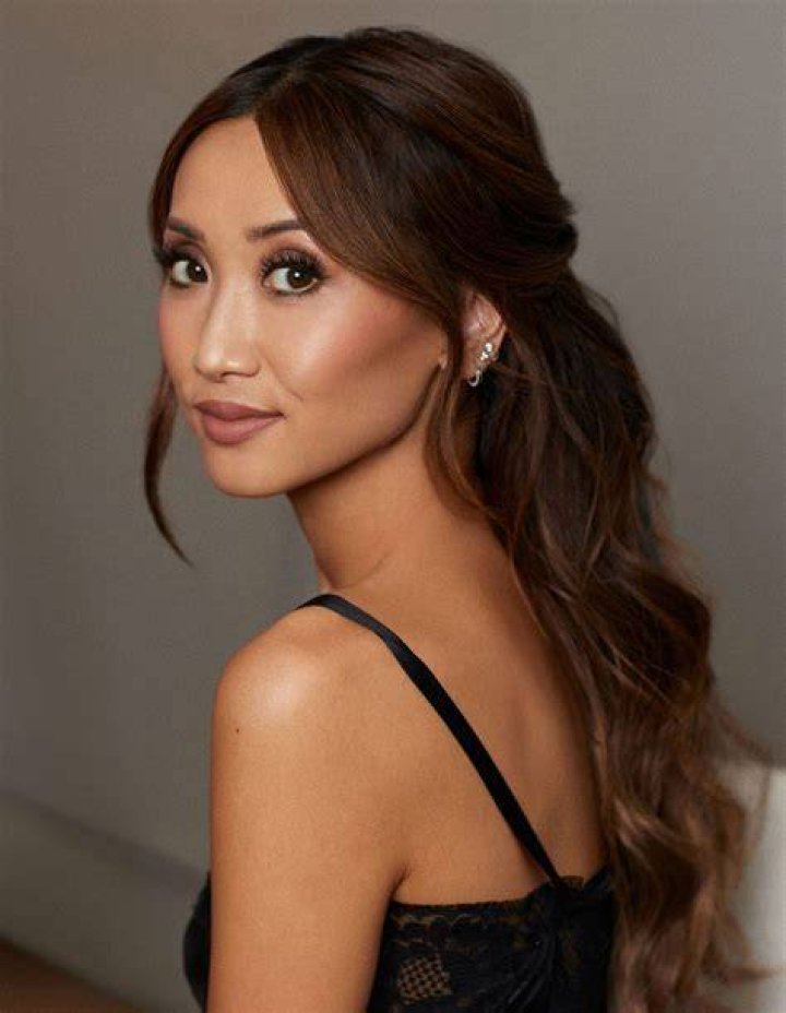 brenda song in the social network