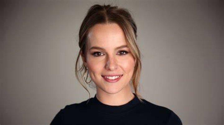 Bridgit Mendler Biography