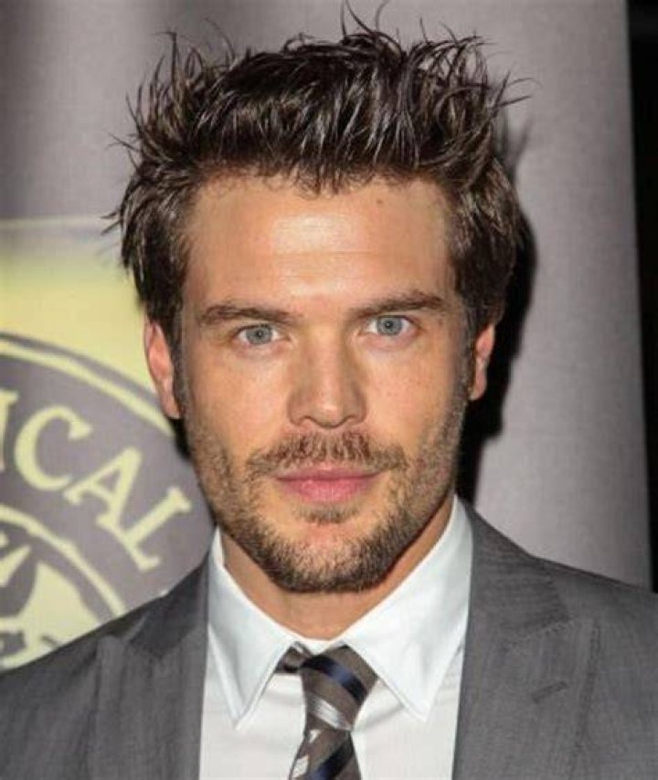 Charlie Weber Facts and Bio