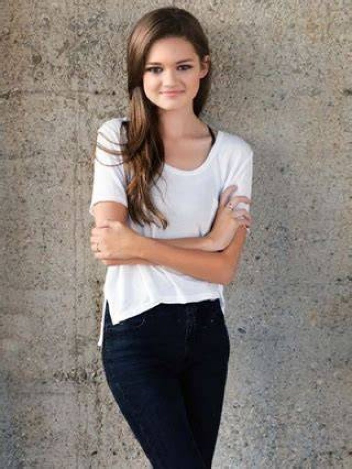Ciara Bravo Height Weight Body Figure Shape