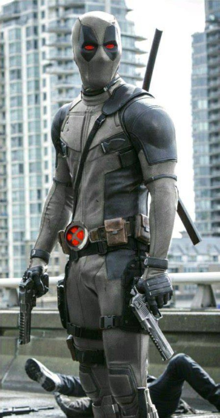 Deadpool in his gray X-Force suit in Deadpool 2
