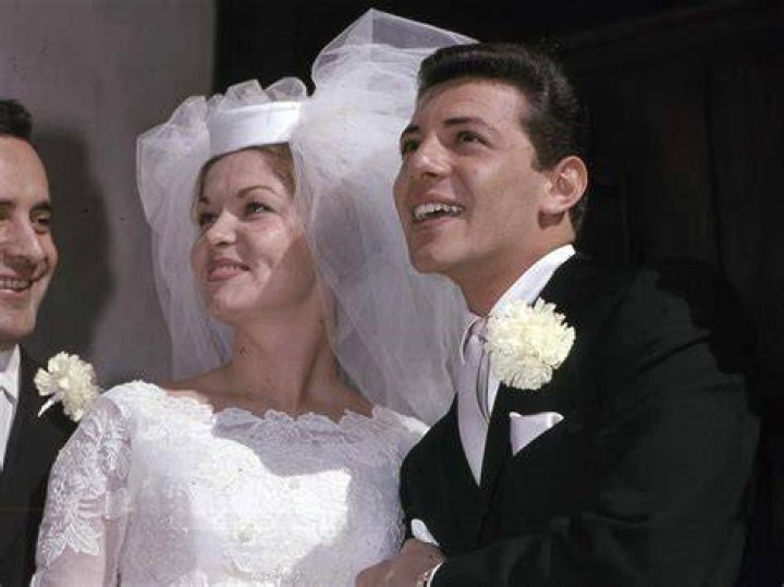 Did Frankie Avalon and Annette Funicello date?