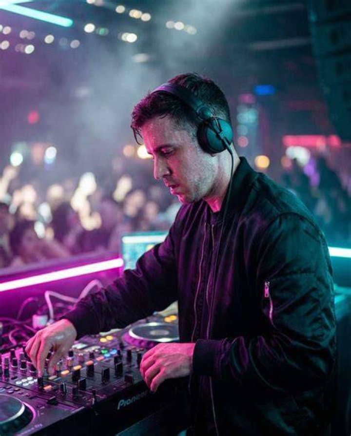 DJ Reed contract, salary and net worth explored 1 dj 1
