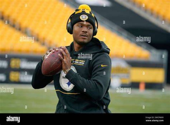 Dwayne Haskins siblings: Meet his sister Tamia Haskins 1 Dwayne Haskins