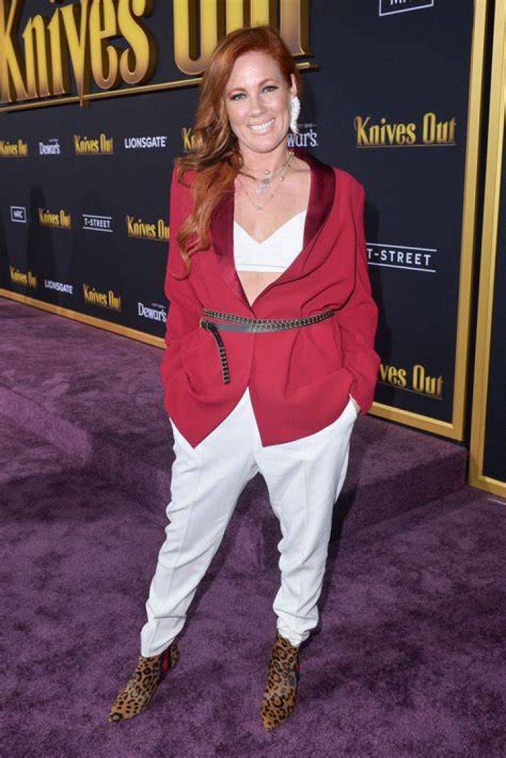 Elisa Donovan Net Worth