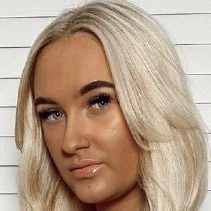 Erin Bowyer Biography