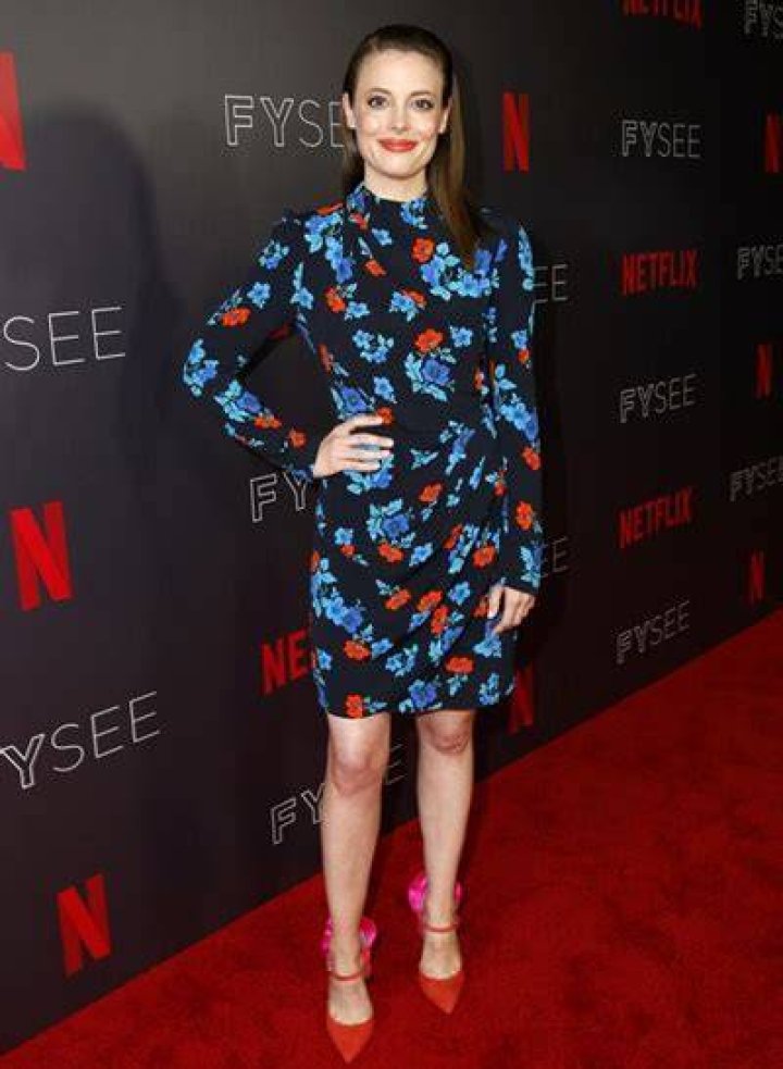 Gillian Jacobs Height Weight Shoe Size