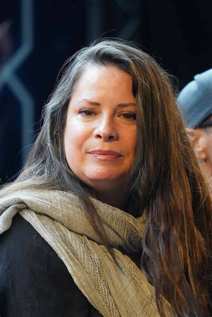 Holly Marie Combs Net Worth