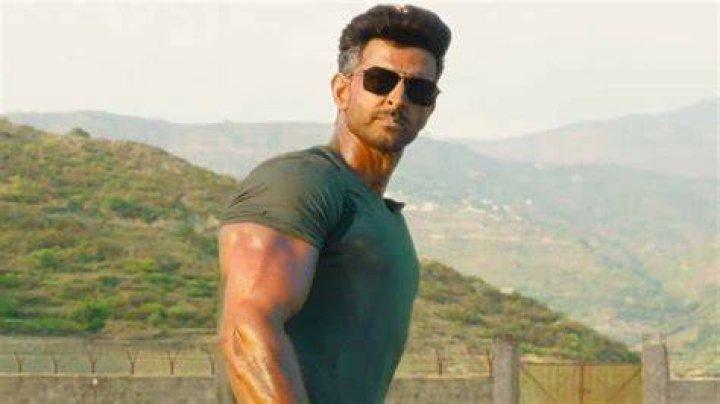 Hrithik Roshan Age, Weight, Height, Measurements