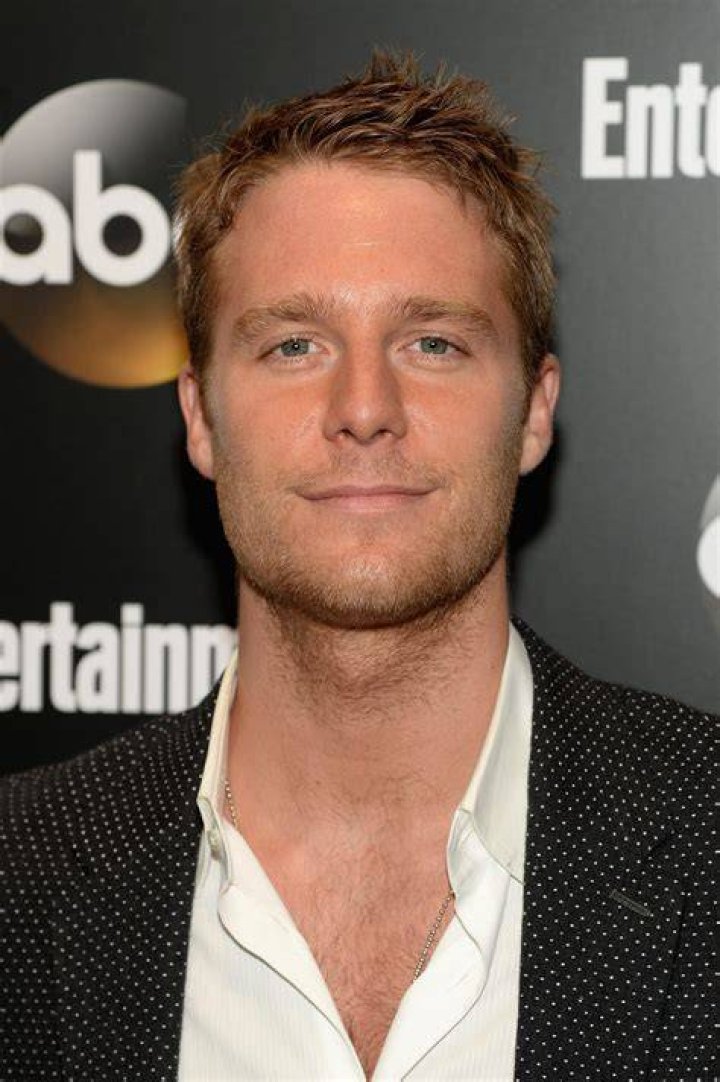 Jake McDorman Age, Weight, Height, Measurements