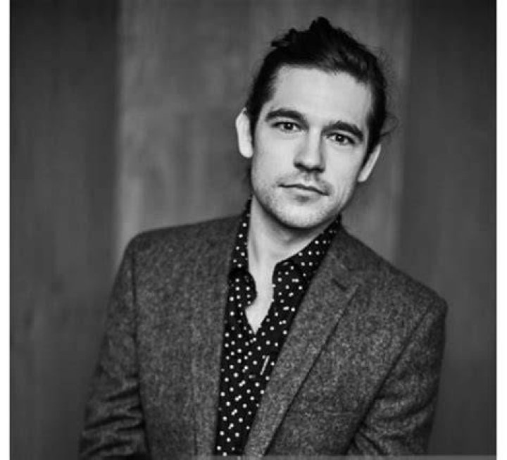 Jason Ralph Biography