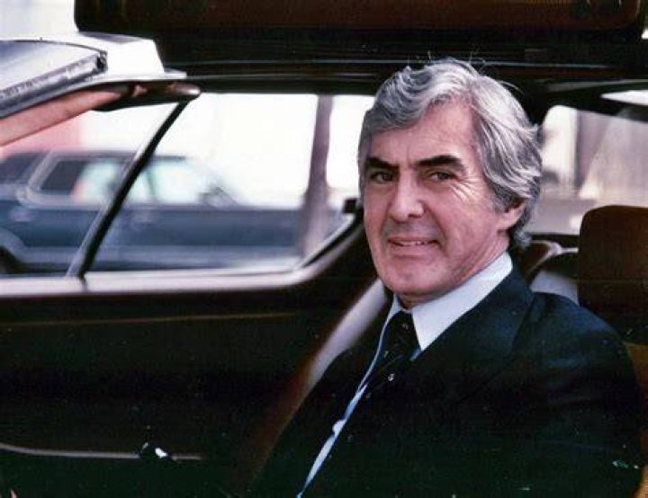 John DeLorean Biography