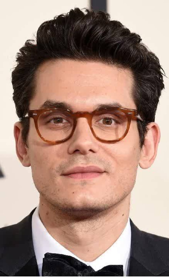 John Mayer Age, Weight, Height, Measurements