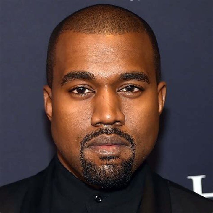 Kanye West Biography