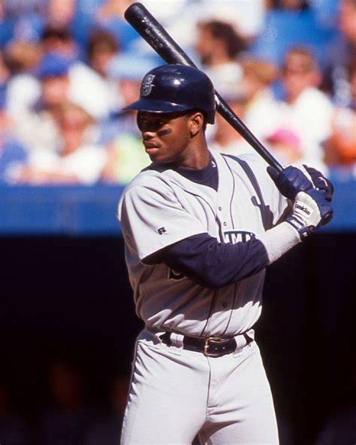 Ken Griffey Jr. siblings: Meet brother Craig Griffey 1 Ken Griffey