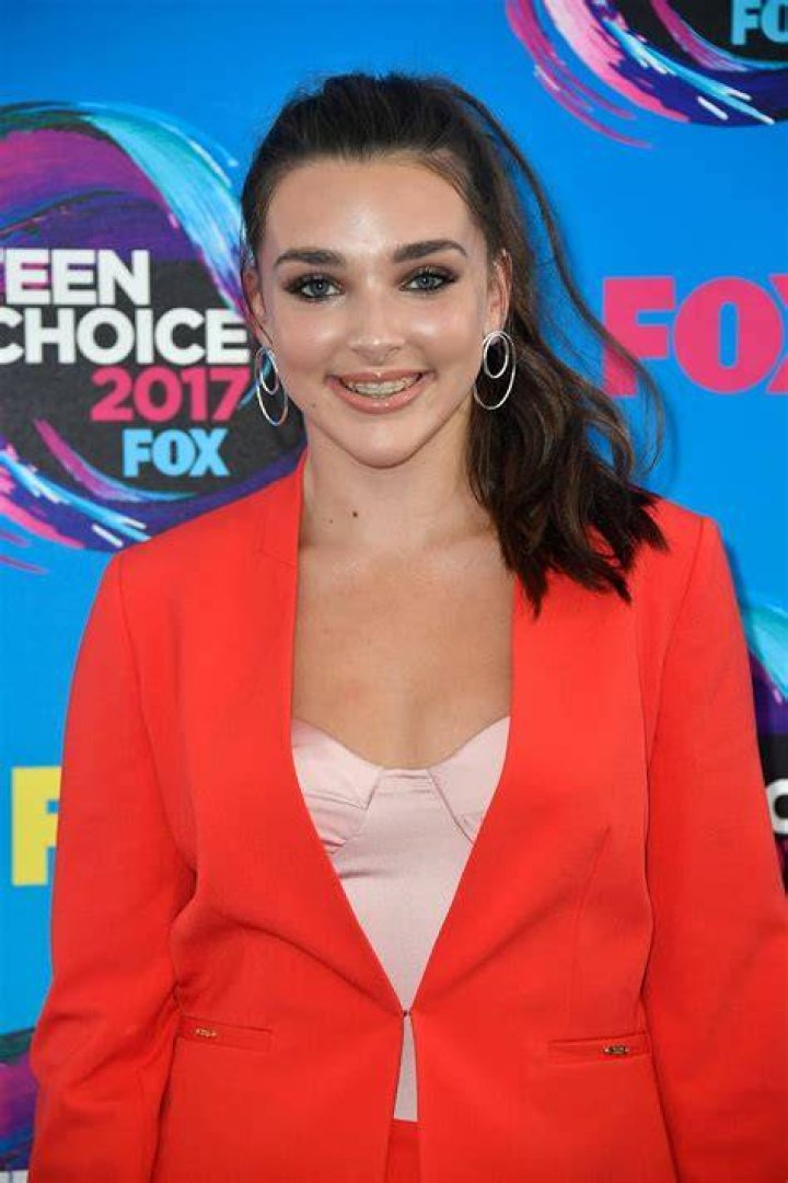 Kendall Vertes Biography