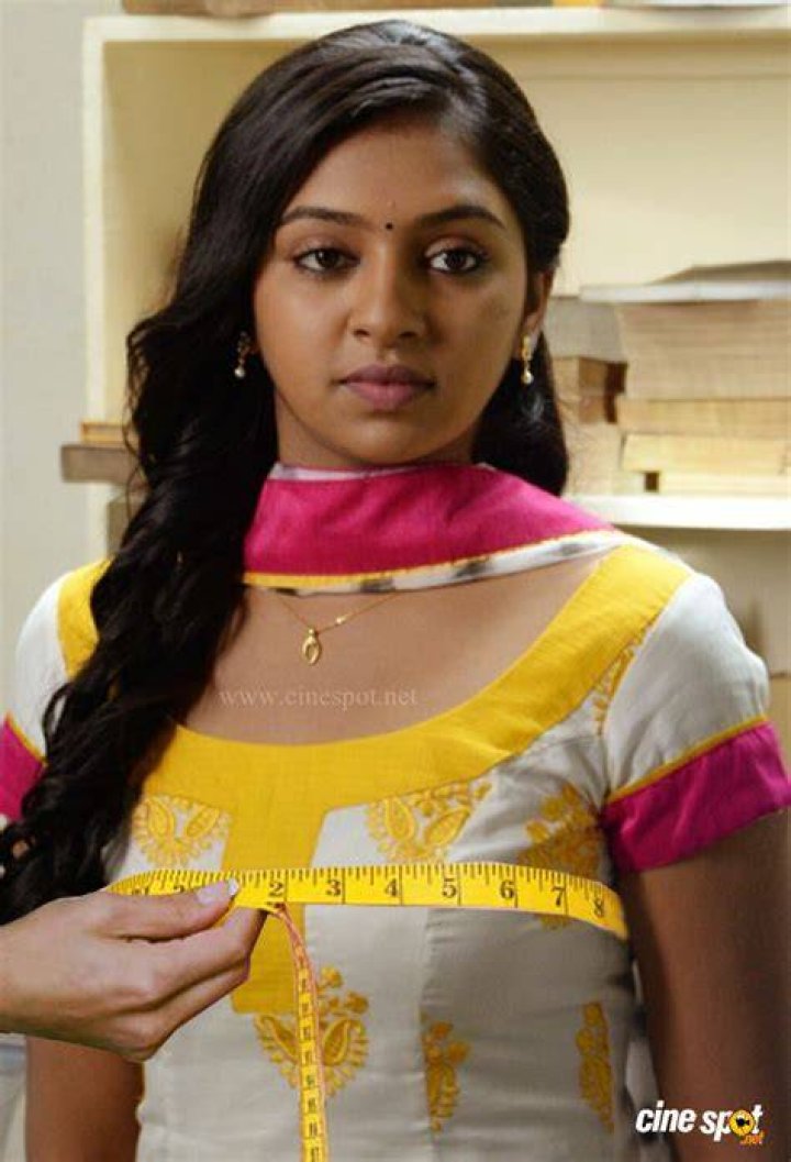 Lakshmi Menon Bra Size, Age, Weight, Height, Measurements