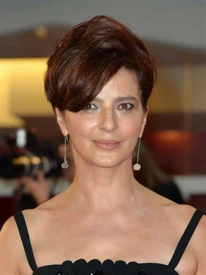 Laura Morante Bra Size, Age, Weight, Height, Measurements