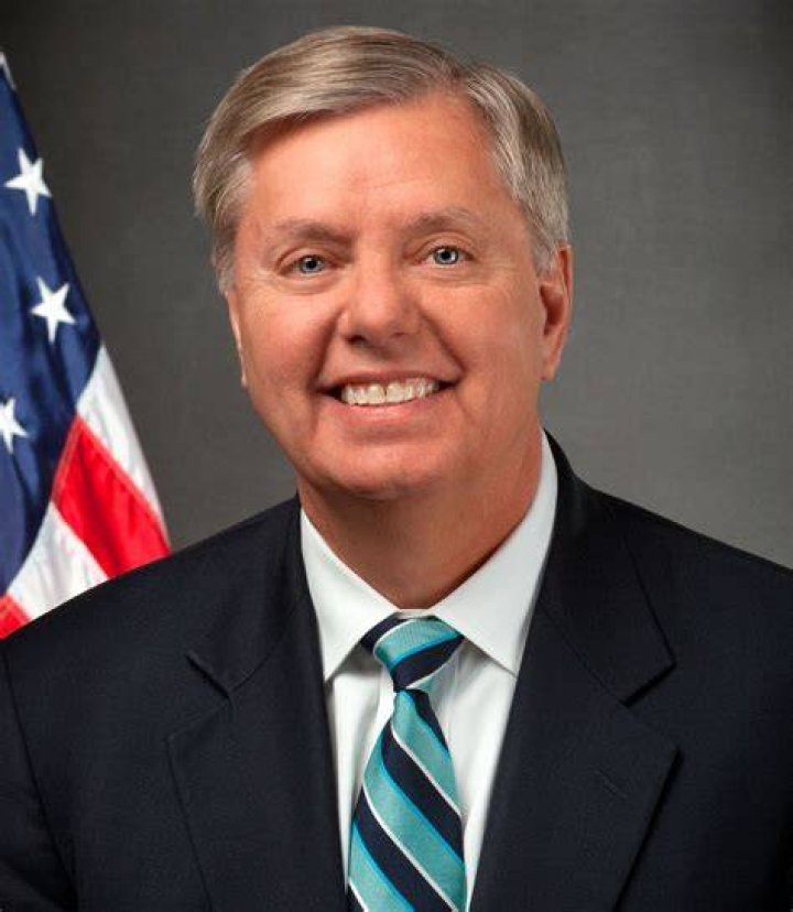 Lindsey Graham wife: Is Lindsey Graham gay? 1 Lindsey Graham