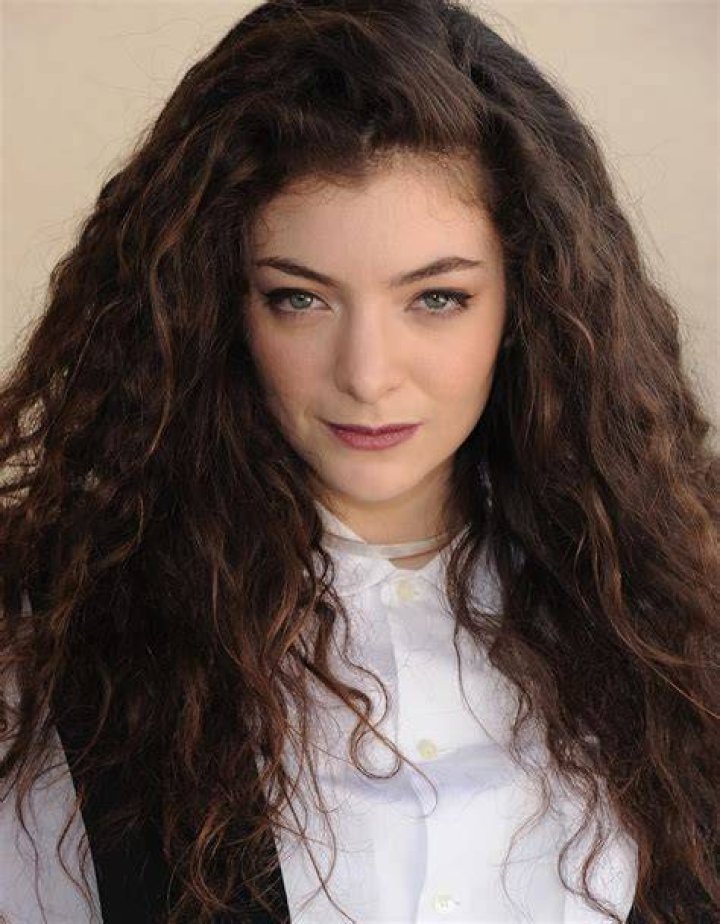 Lorde Biography