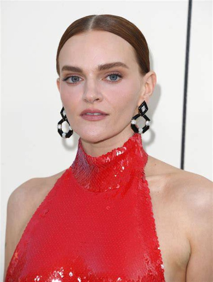 Madeline Brewer Diet Plan