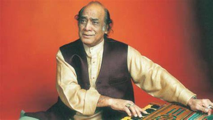 Mehdi Hassan Biography