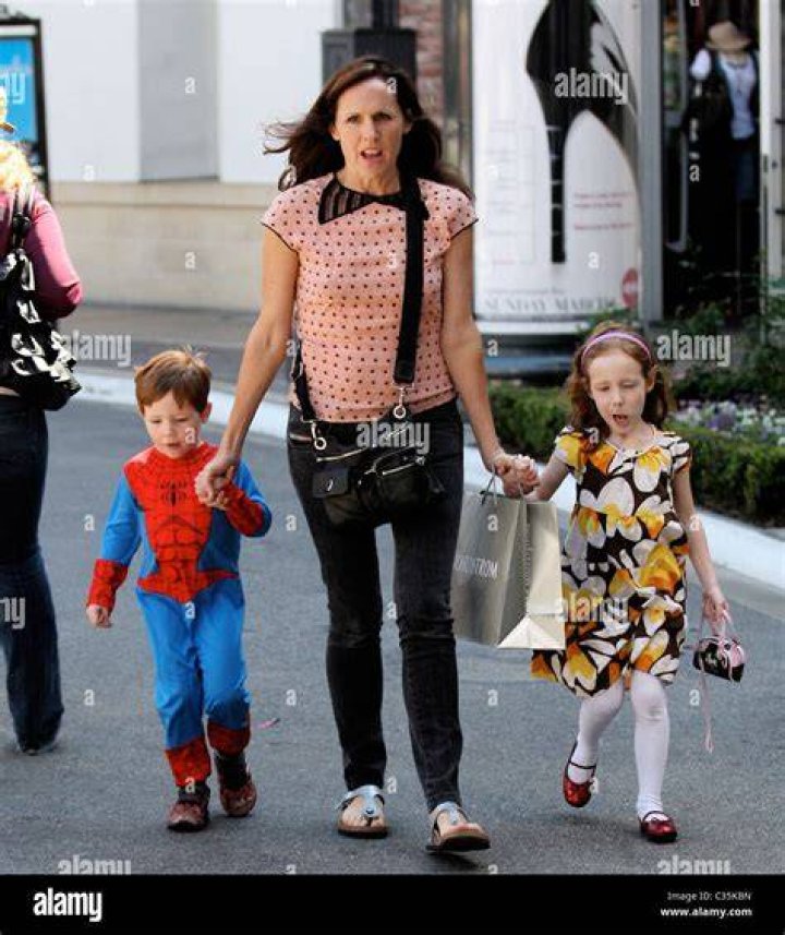 Molly Shannon and children