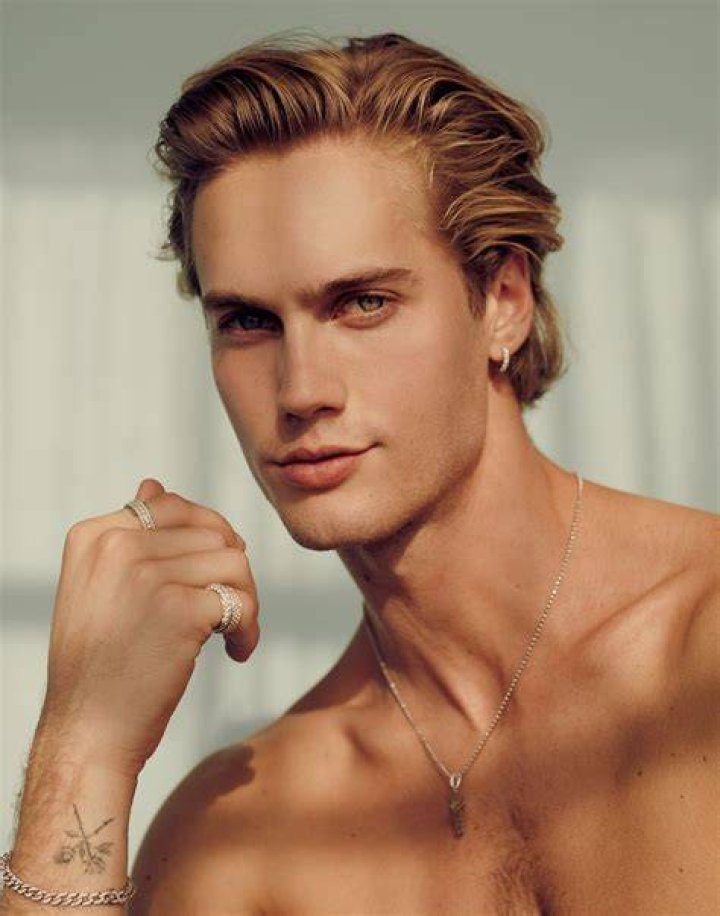 Neels Visser Images celebzbiography.com