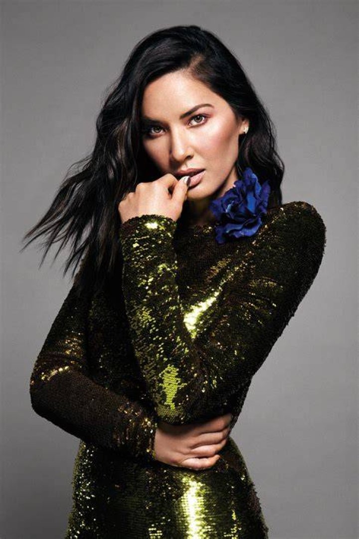 Olivia-Munn-wallpaper
