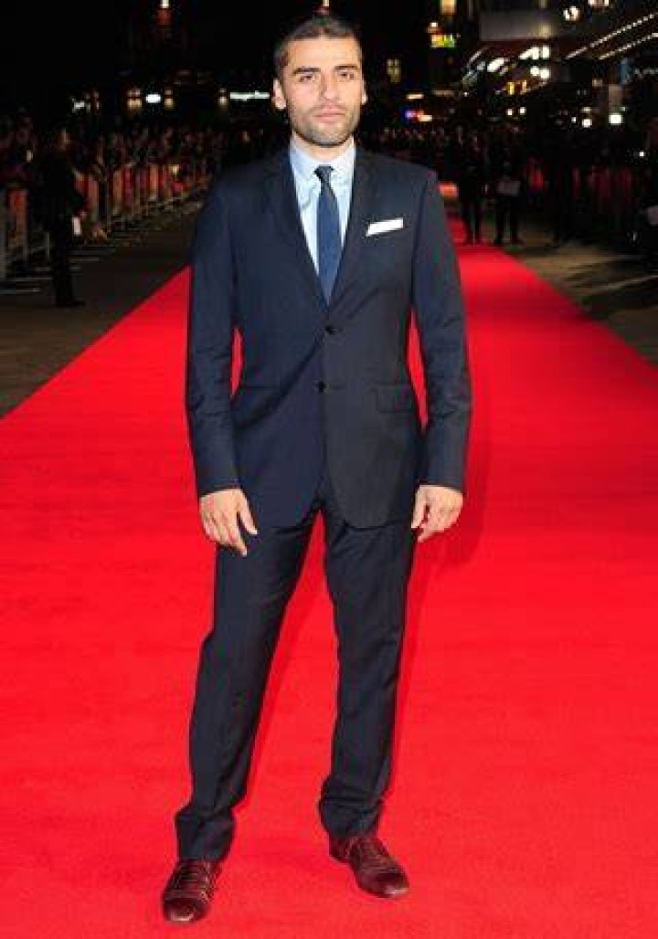 Oscar Isaac Body Measurements Height Weight
