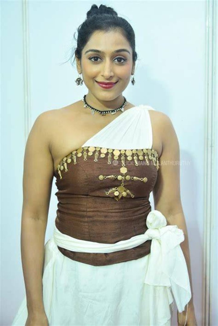 Padmapriya Janakiraman Net Worth