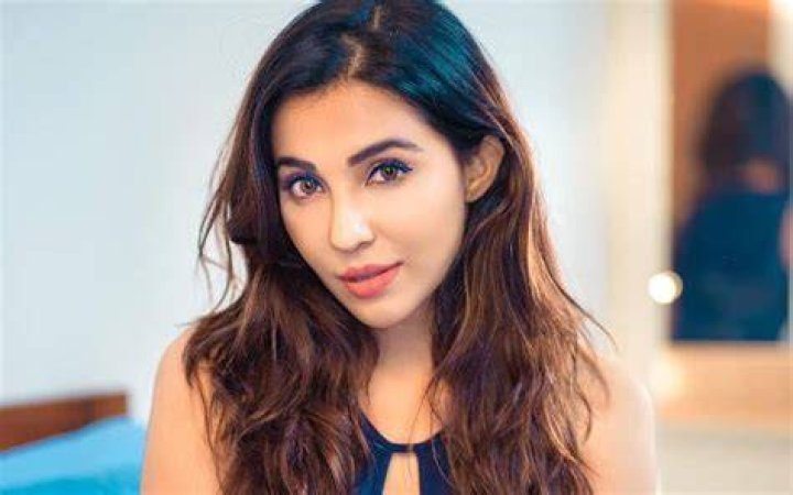 Parvati Nair Net Worth