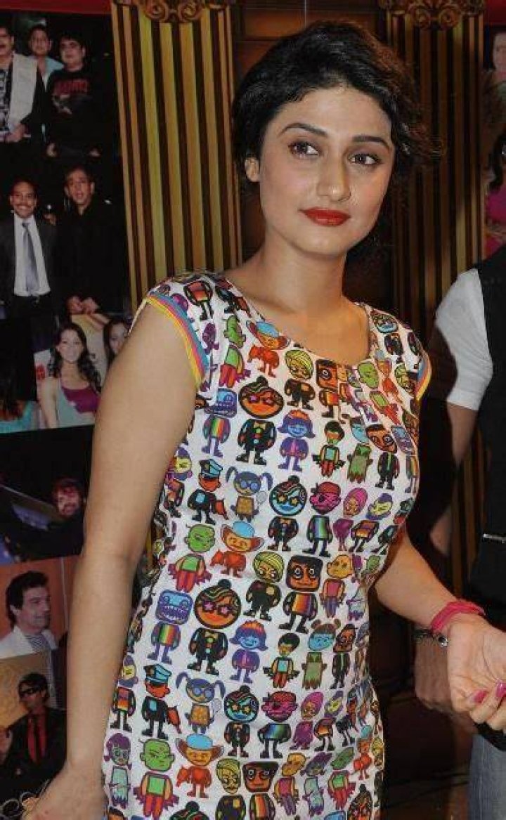 Ragini Khanna Bra Size, Age, Weight, Height, Measurements