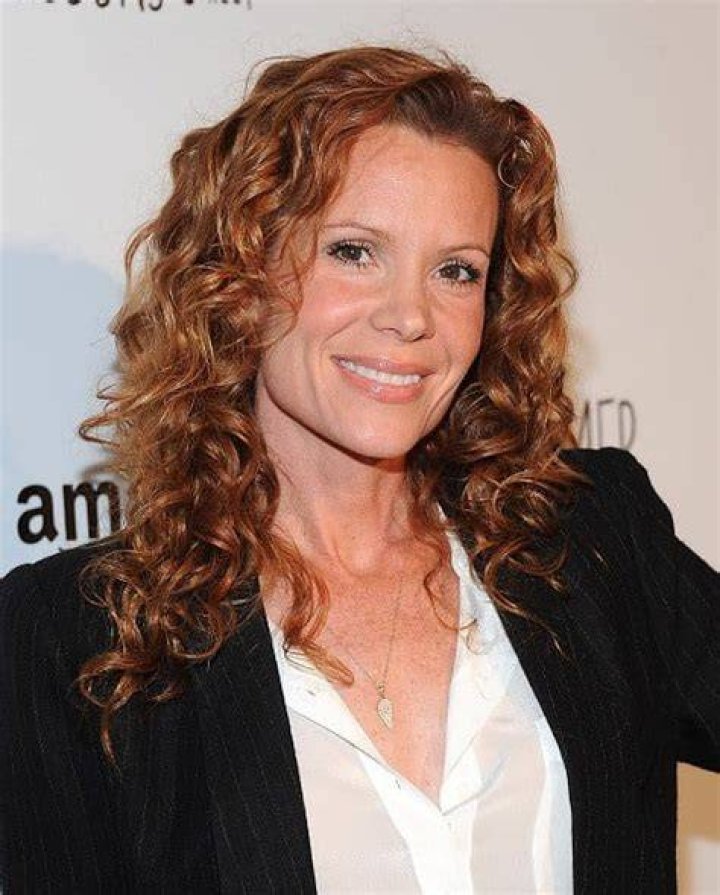 Robyn Lively Net Worth