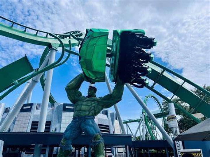 Rocket and Smart Hulk ride on the back of a truck on their way to New Asgard in Avengers: Endgame