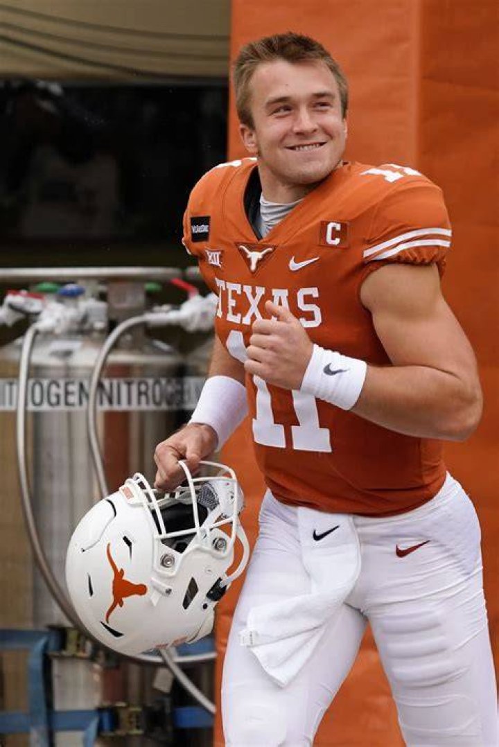 Sam Ehlinger age, height, ethnicity, family, college, 40 time, draft, trade, net worth, Instagram 1 Sam Ehlinger scaled
