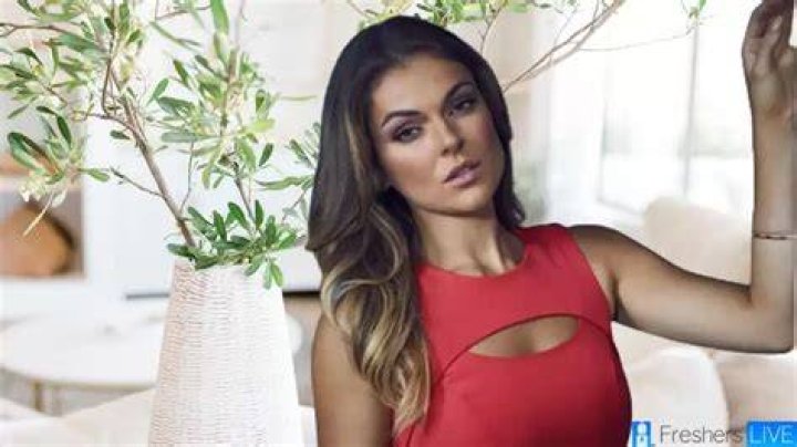 Serinda Swan Net Worth