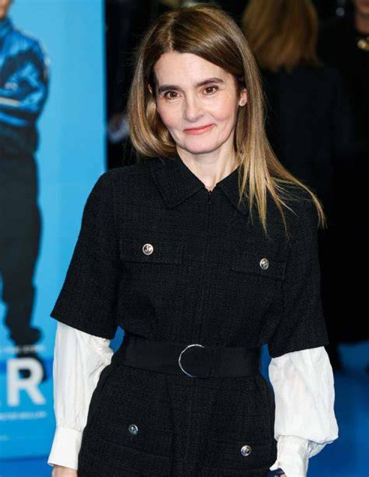 Shirley Henderson Bra Size, Age, Weight, Height, Measurements