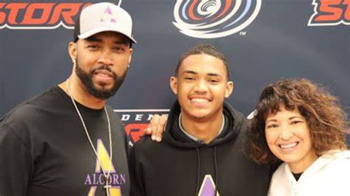Montell Jordan children: Skyler Jordan, Samantha Jordan, Chris Jordan, Sydney Jordan 1 Skyler Jordan to Alcorn State