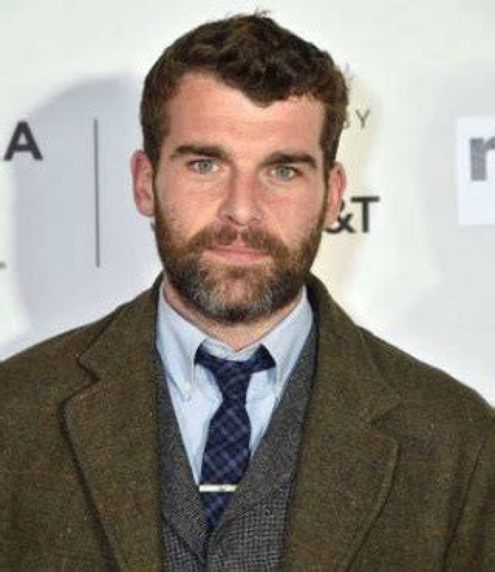 Stanley Weber Age, Weight, Height, Measurements