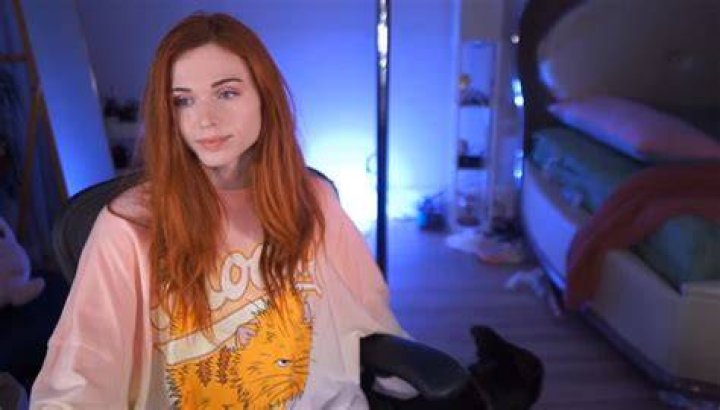 Streamer Amouranth